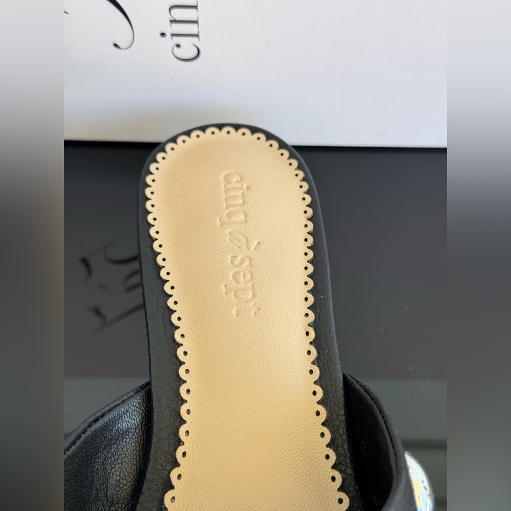 Cinq à Sept Grace Studded Slide Sandals Black Leather – Size EU 37.5 – New - Picture 5 of 8